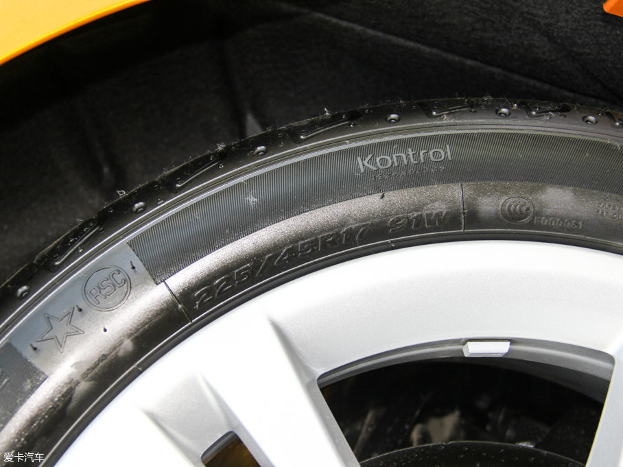 2017R1ϵ 118i OӋb