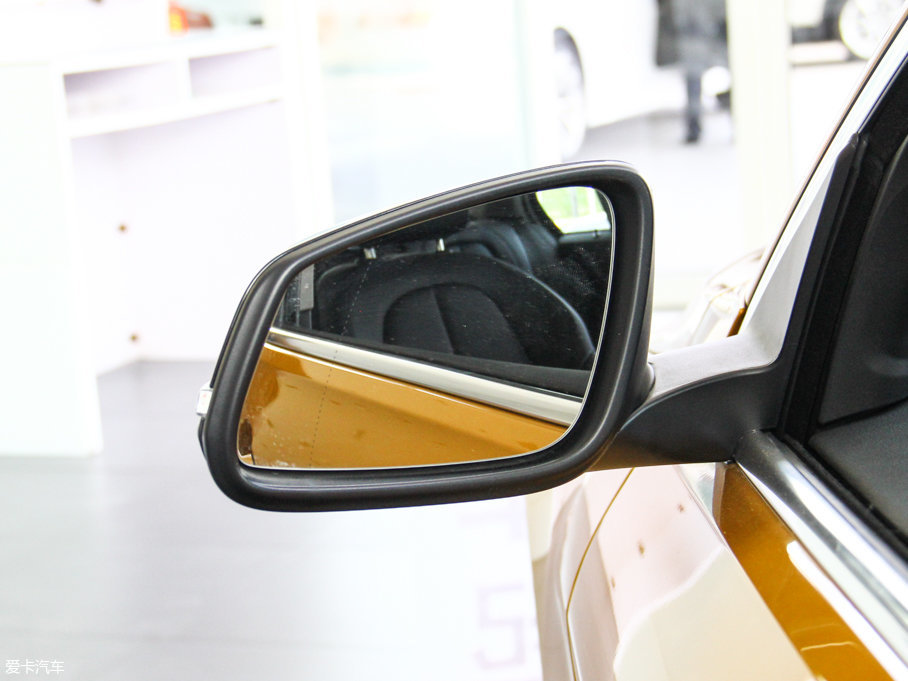 2017R1ϵ 118i OӋb