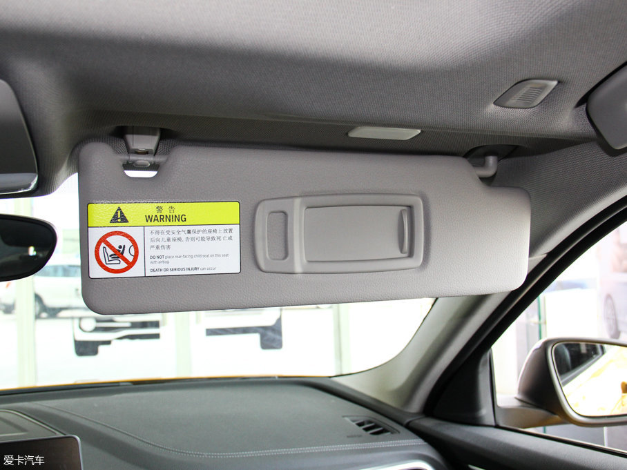 2017R1ϵ 118i OӋb