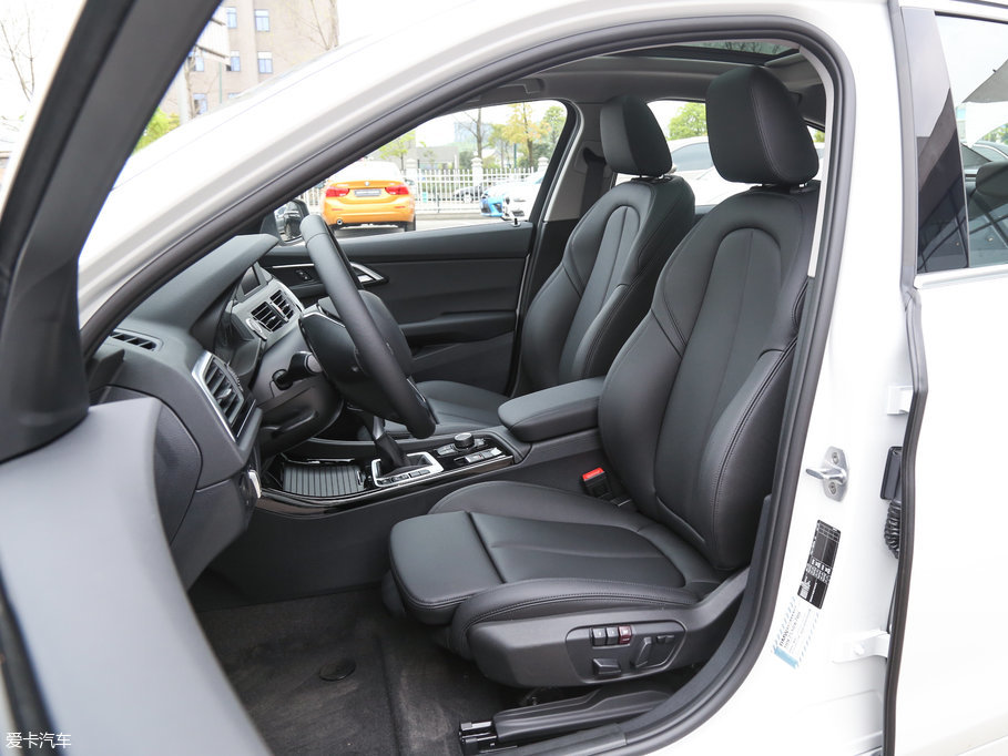 華晨寶馬2017款寶馬1系