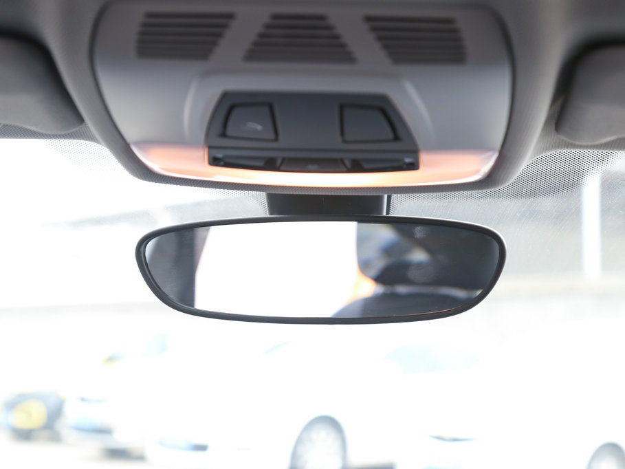 2017R1ϵ 118i r(sh)