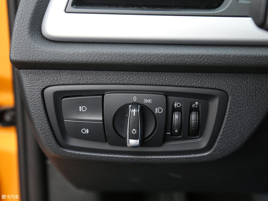 2017��R1ϵ 118i �r(sh��)����