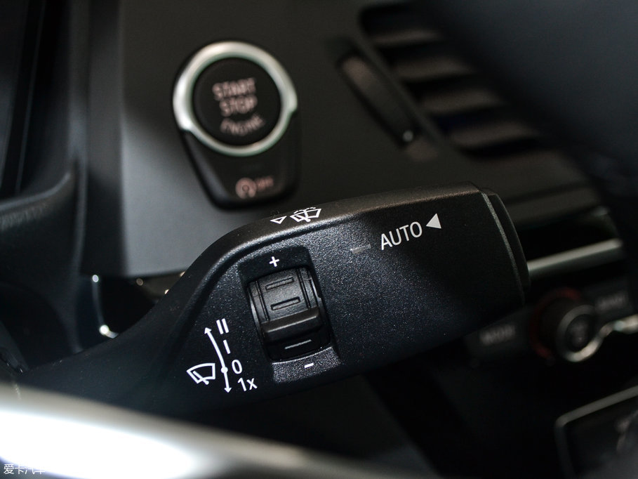 2017R1ϵ 118i r(sh)