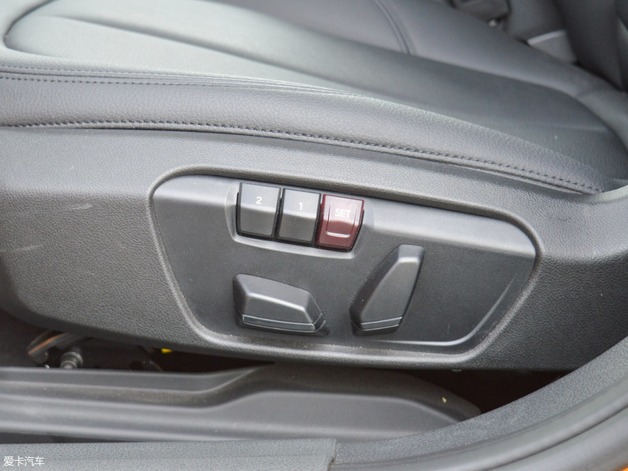 2017R1ϵ 120i OӋb