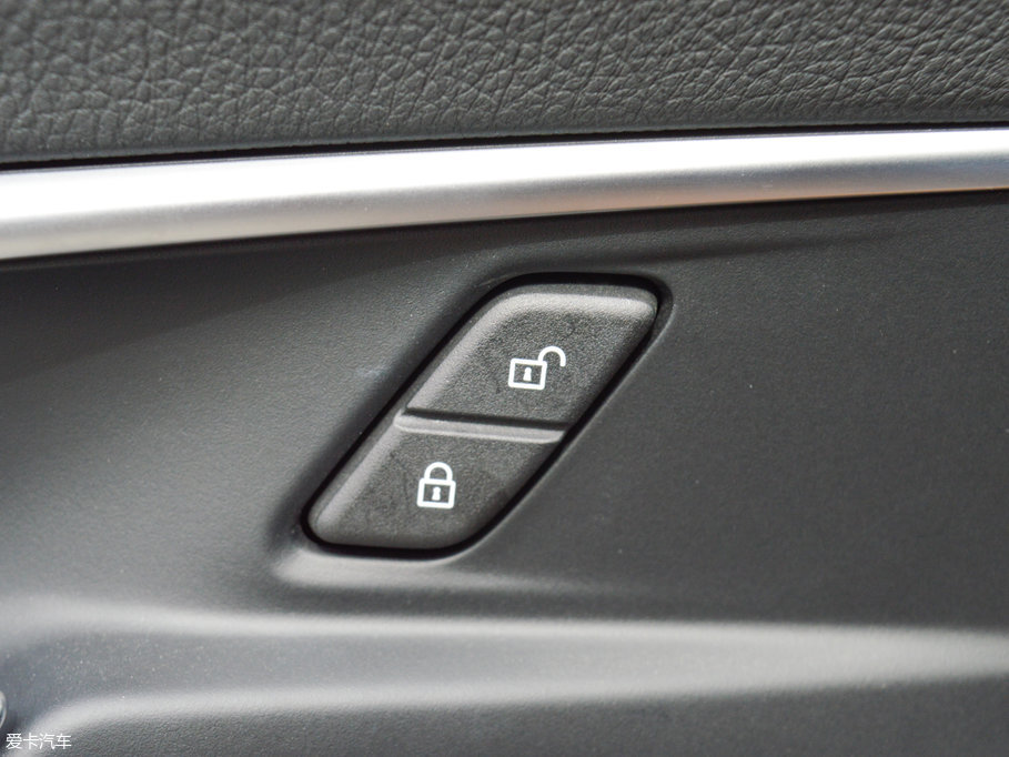 2017R1ϵ 120i OӋb