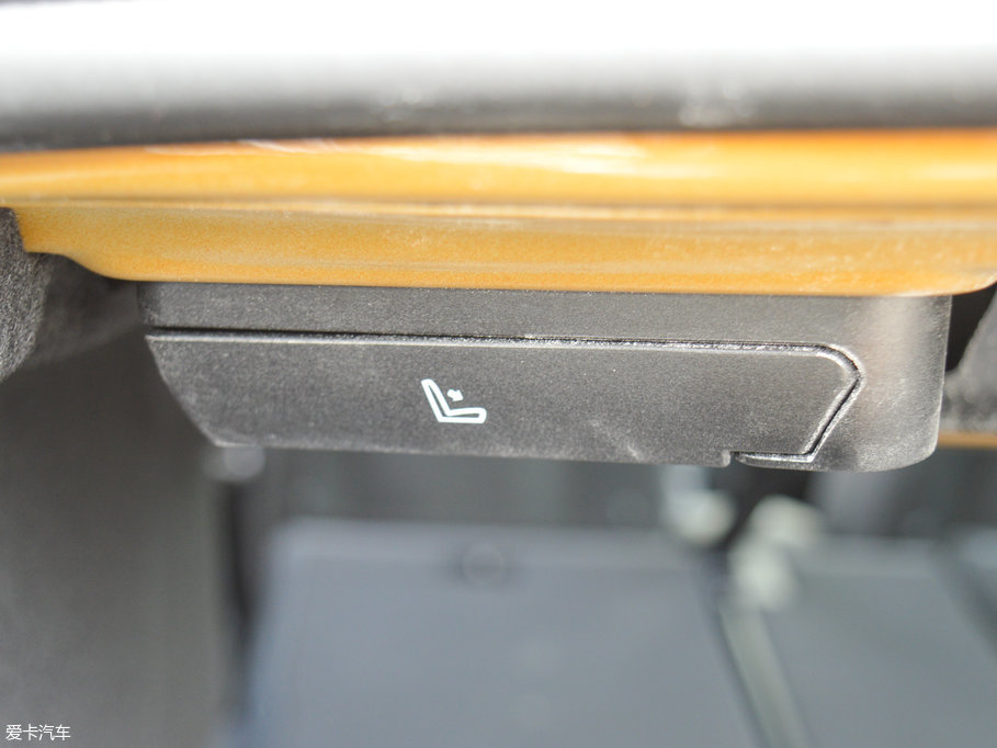 2017R1ϵ 120i OӋb