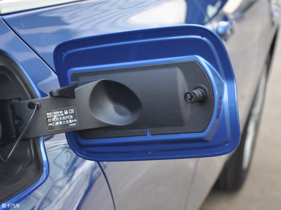 2017R1ϵ 118i r(sh)