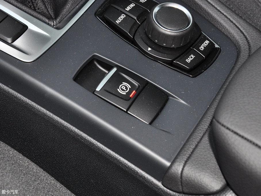 2017��R1ϵ 118i �r����