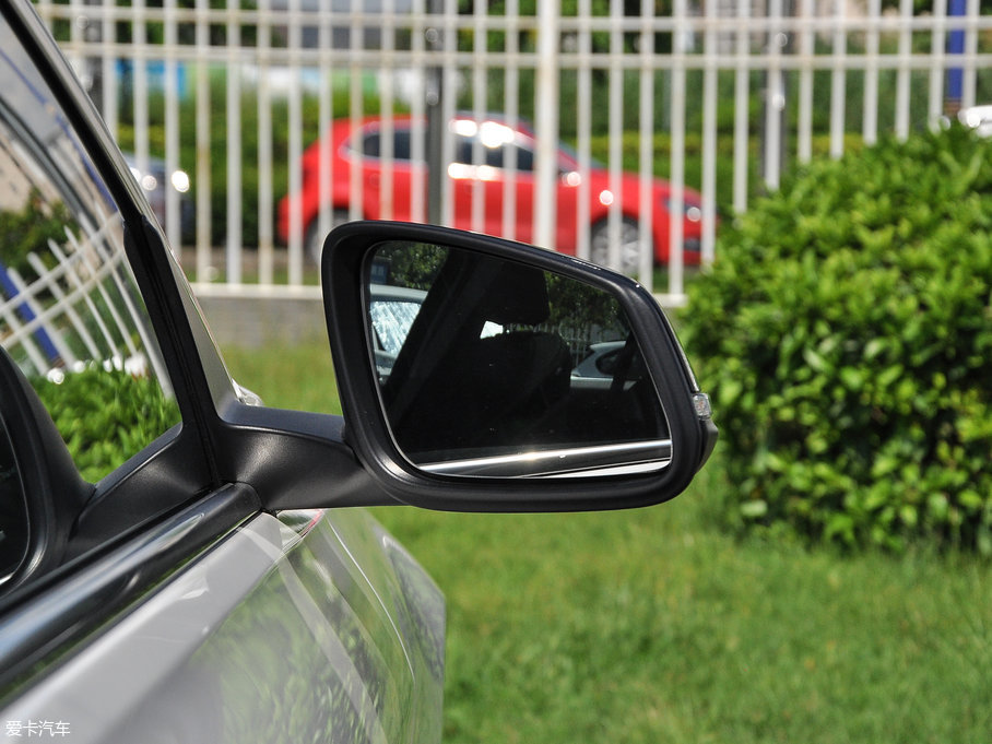 2017R1ϵ 120i OӋb