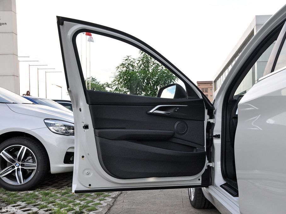 2017R1ϵ 120i OӋb