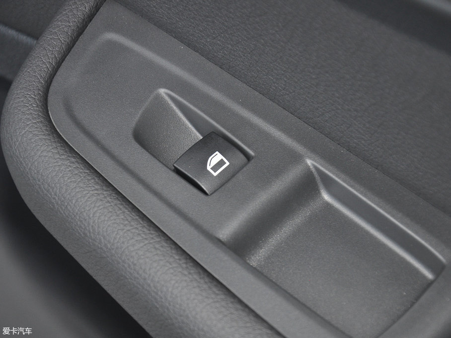 2017R1ϵ 120i OӋb