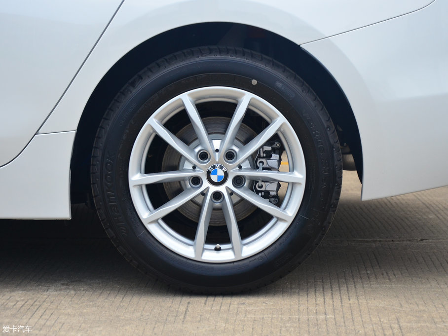 2017R1ϵ 118i r(sh)