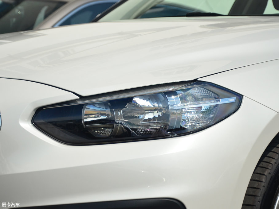 2017R1ϵ 118i r(sh)