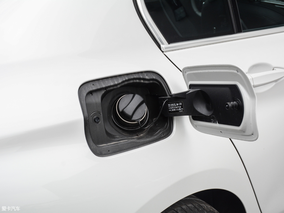 2017R1ϵ 118i OӋb