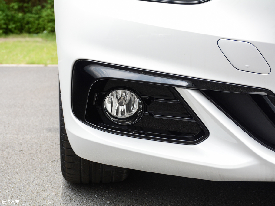 2017R1ϵ 118i OӋb