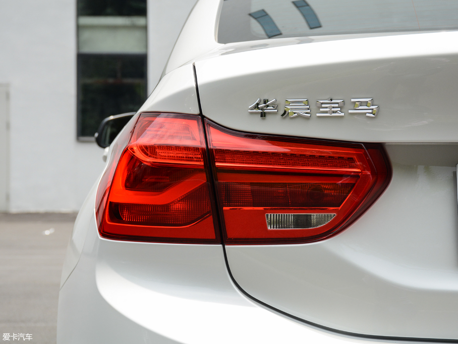 2017R1ϵ 118i OӋb