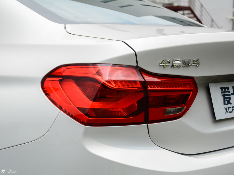 2017R1ϵ 118i OӋb