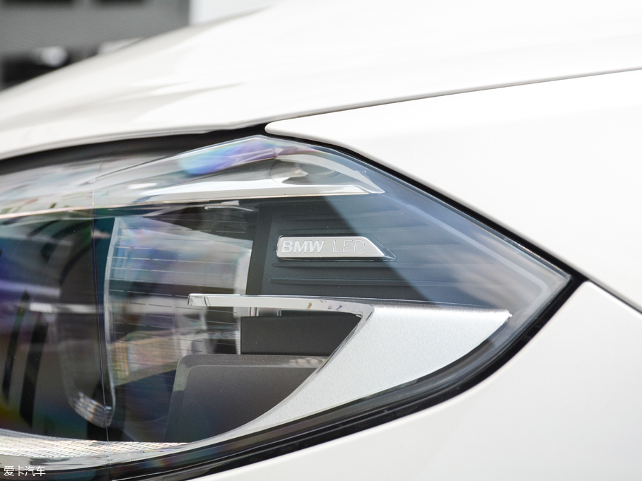 2017R1ϵ 118i OӋb