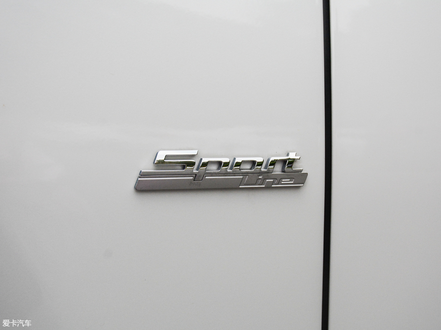 2017R1ϵ 118i OӋb