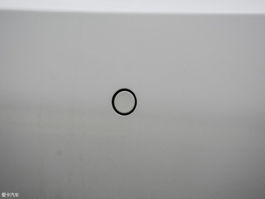 2017R1ϵ 118i OӋb