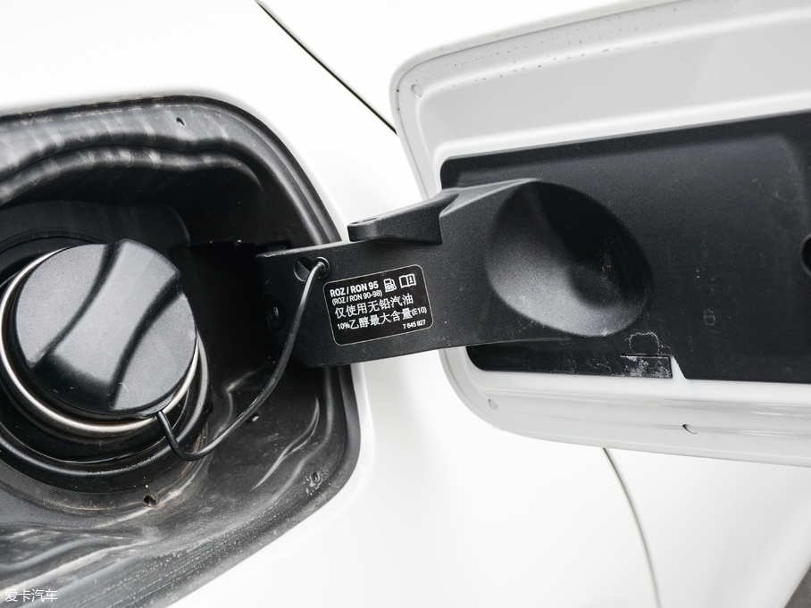 2017R1ϵ 118i OӋb