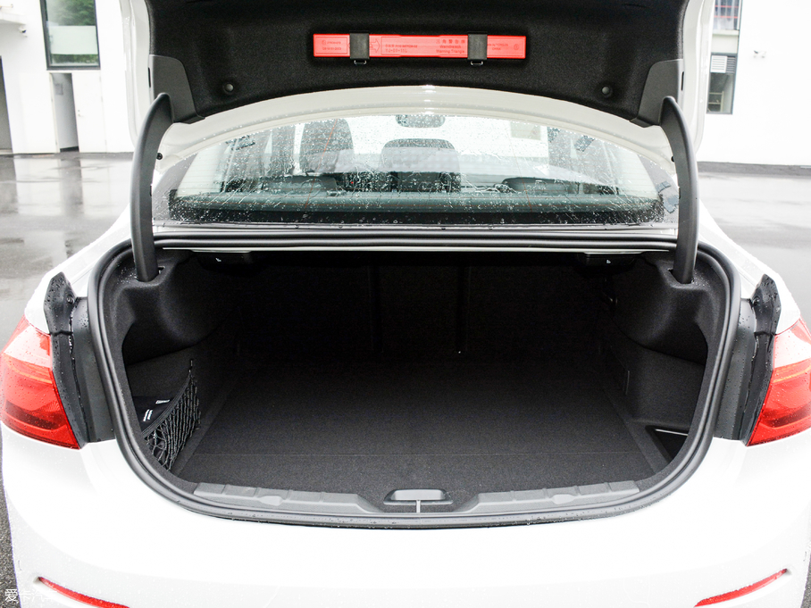 2017R1ϵ 118i OӋb