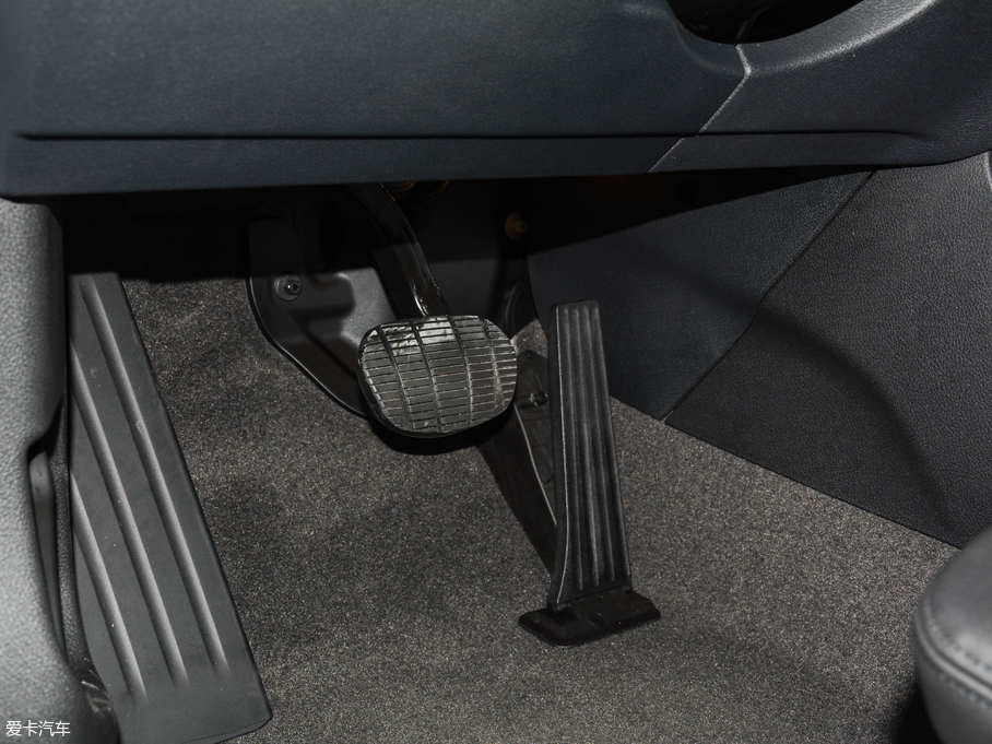 2017R1ϵ 118i OӋb