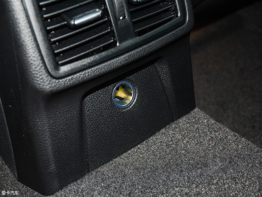 2017R1ϵ 118i OӋb