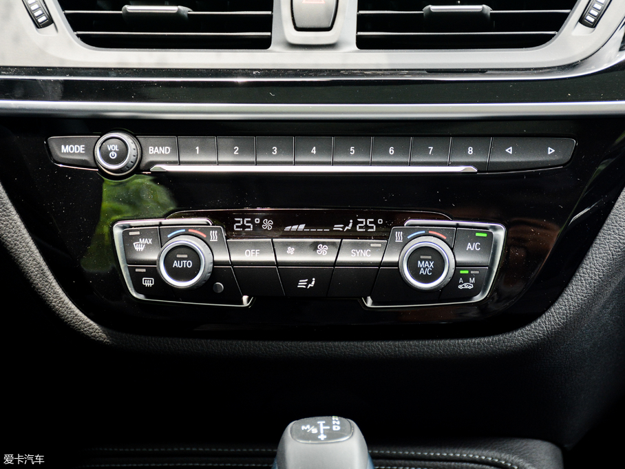 2017R1ϵ 118i OӋb