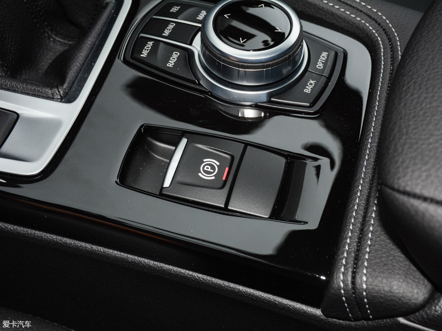 2017R1ϵ 118i OӋb