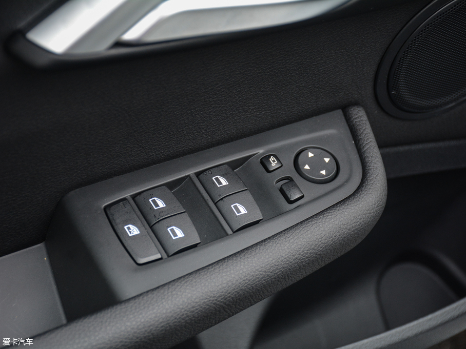 2017R1ϵ 118i OӋb