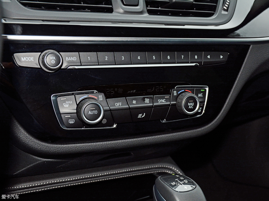 2017R1ϵ 118i OӋb