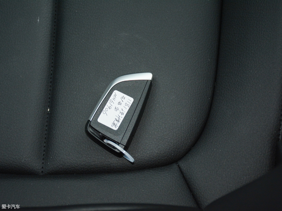 2017R1ϵ 118i OӋb