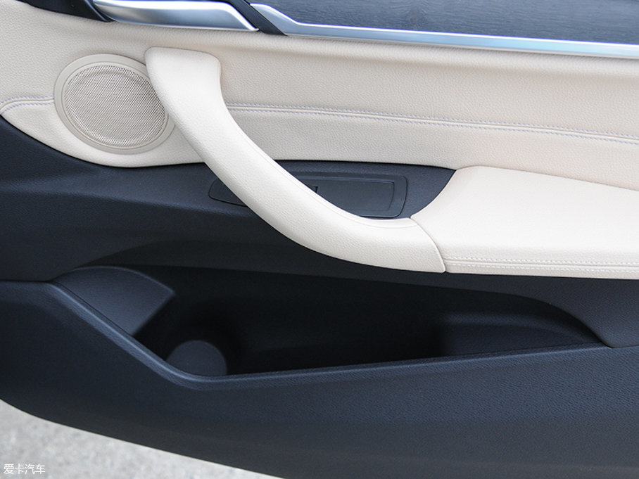 2017RX1Դ xDrive25Le