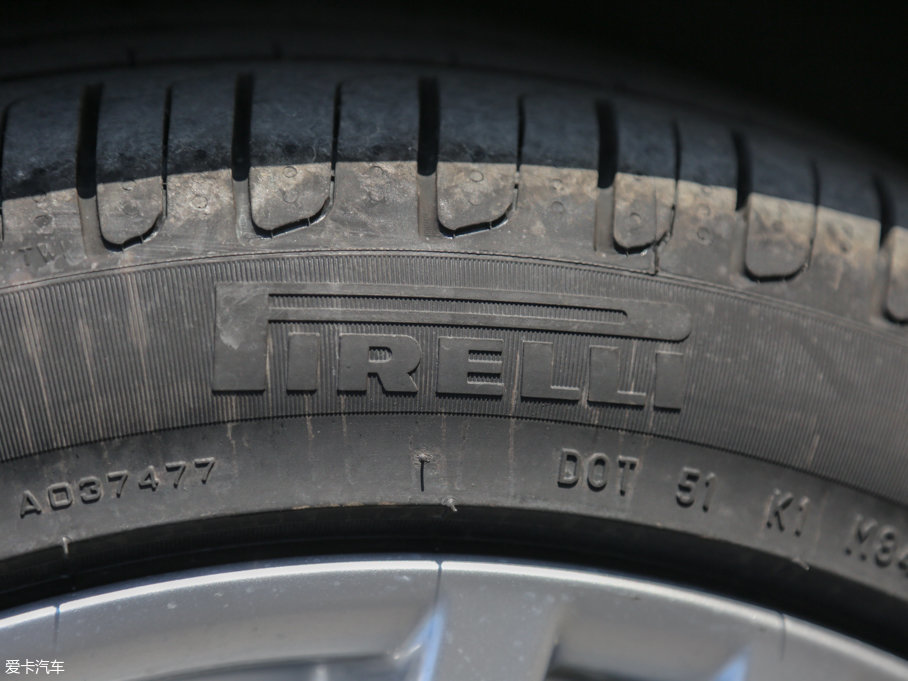 2017R3ϵ 320Li M\