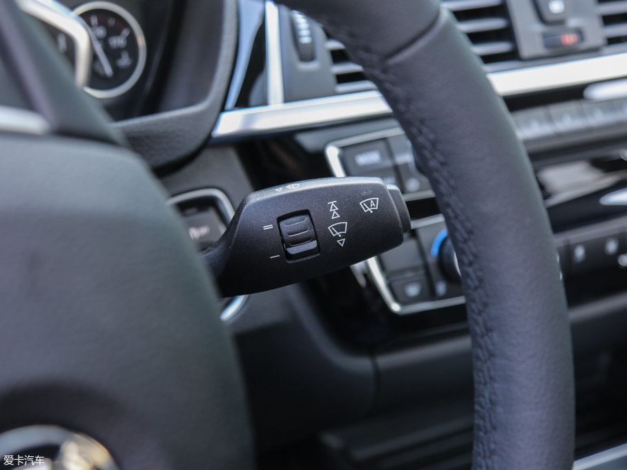 2017R3ϵ 320Li M\