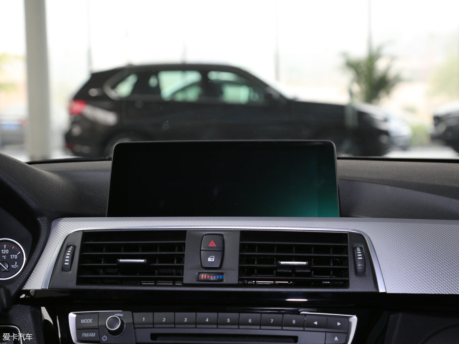 2017��R3ϵ 320i M�\(y��n)��(d��ng)��