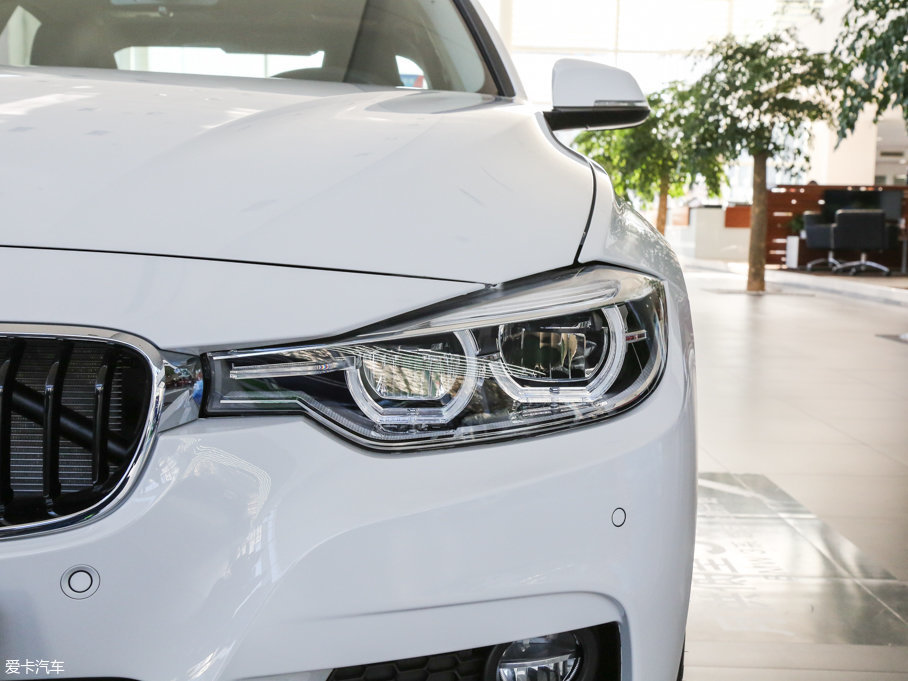 2017R3ϵ 320Li M\