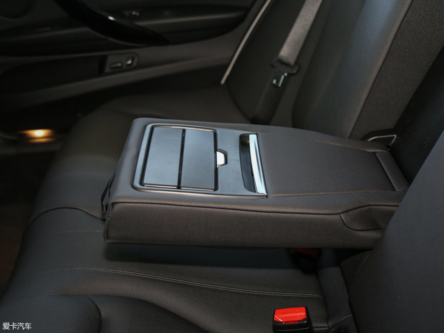 2017R3ϵ 320Li M\