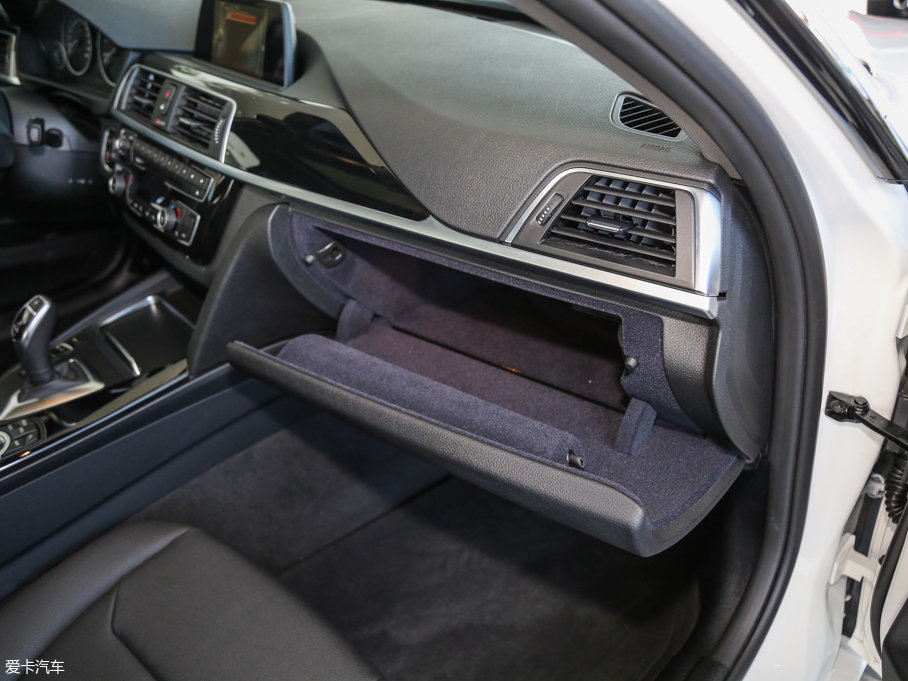 2017R3ϵ 320Li M\