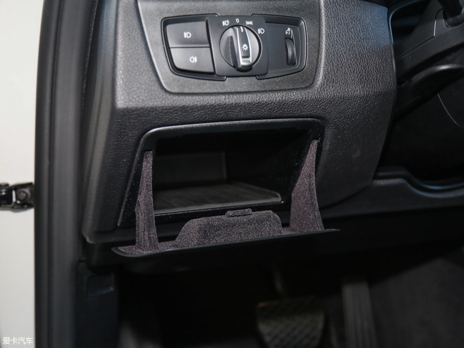 2017R3ϵ 320Li M\