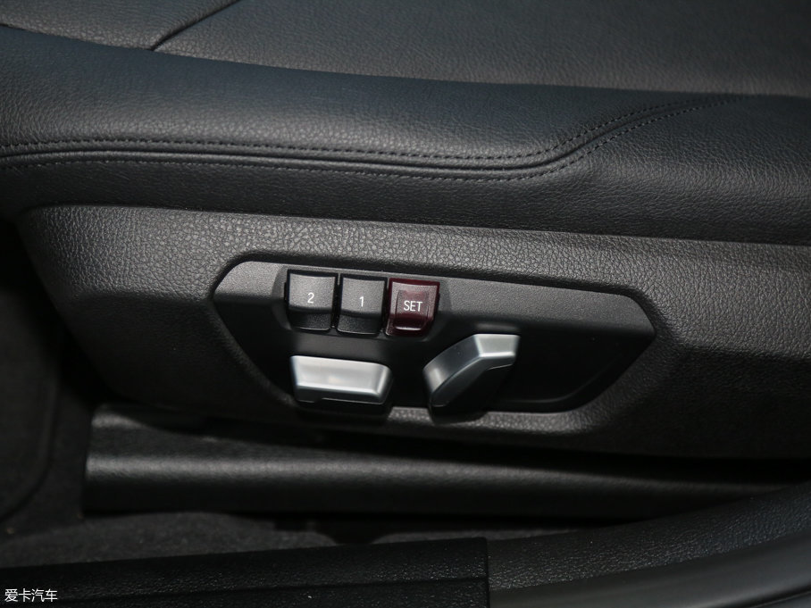 2017R3ϵ 320Li xDrive r