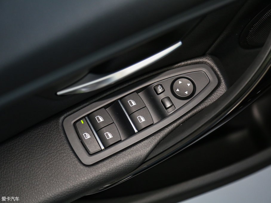 2017R3ϵ 320Li xDrive r