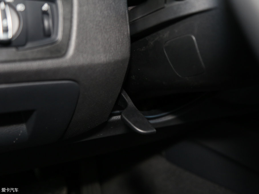 2017R3ϵ 320Li xDrive r