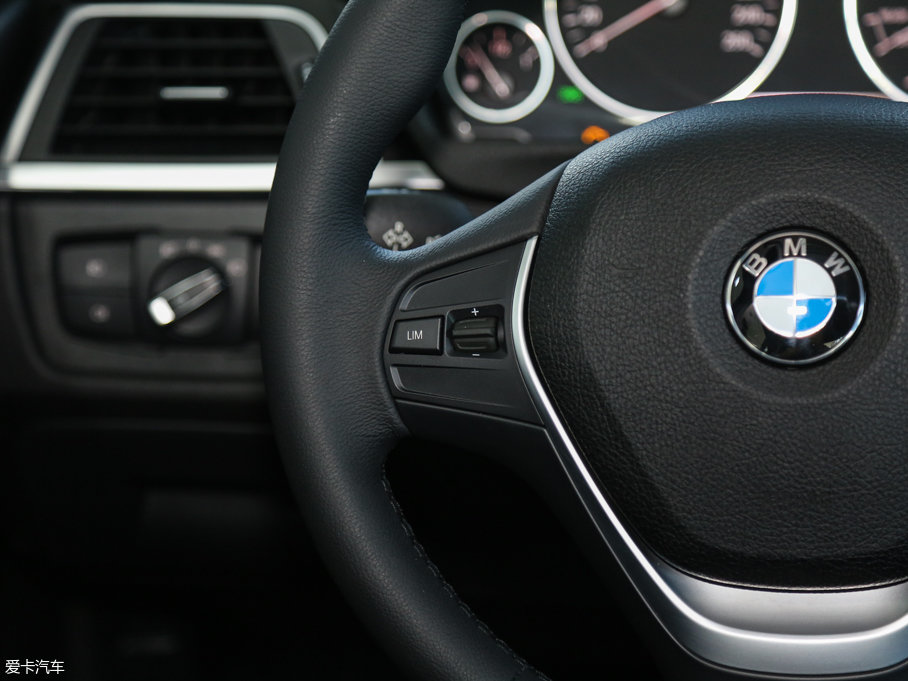 2017R3ϵ 320Li xDrive r