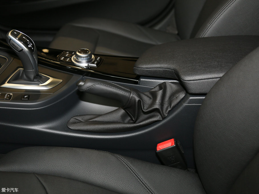 2017R3ϵ 320Li M\