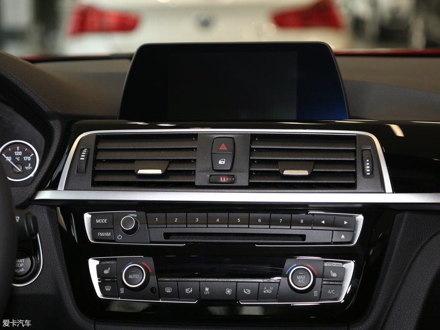 2017R3ϵ 320Li M\