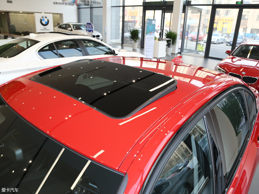 2017R3ϵ 320Li M\