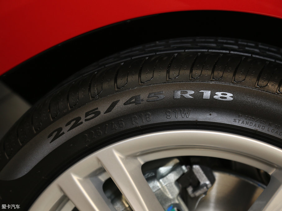 2017R3ϵ 320Li M\