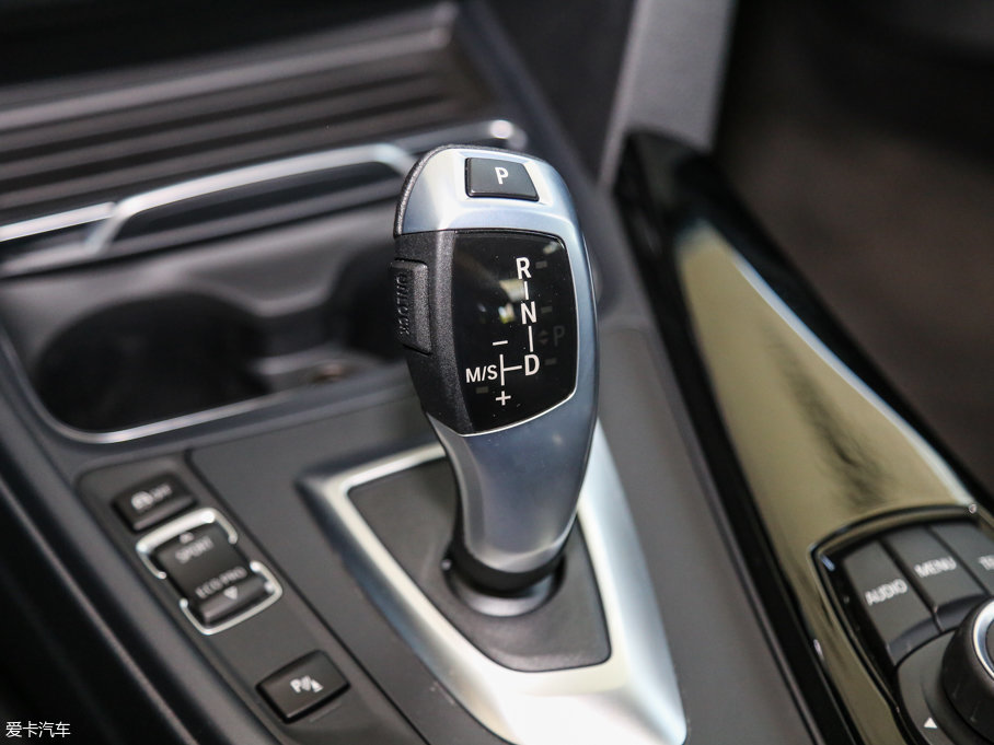 2017��R3ϵ 320Li �r����